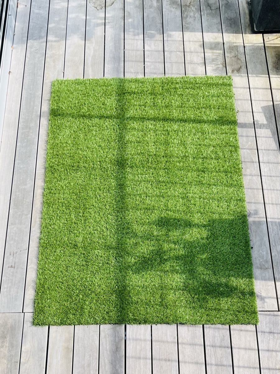 Tappeti: Rasenteppich,  2 x 1m – Usato da Horgen venduto da Koj