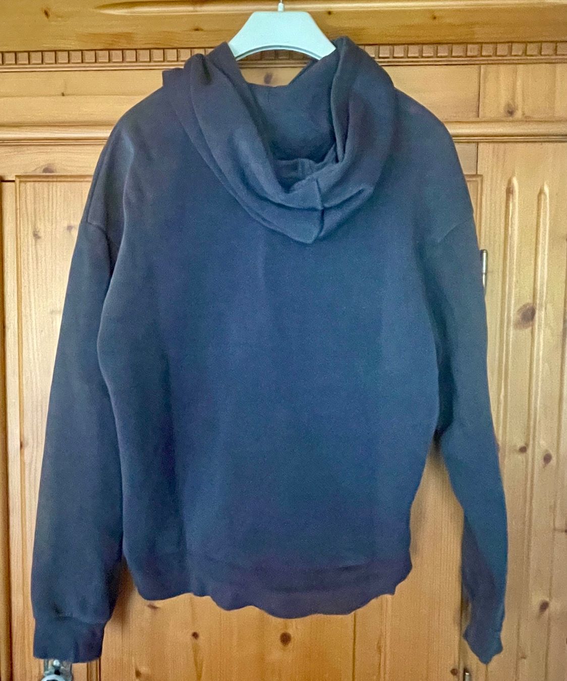 Puma Maglioni & Felpe: DAMEN PUMA Kapuzenpulli / Hoodie / Pullover GRAU - Gr S (AN) – Usato da Buchs AG venduto da fischli610 2