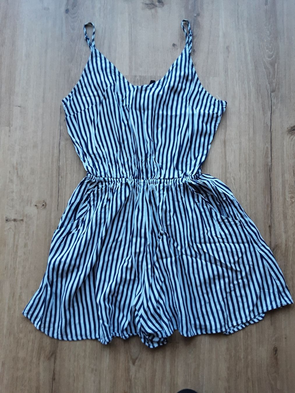 Jumpsuits: Sommerlicher Streifen-Jumpsuit, Grösse 34 – Neu (gemäss Beschreibung) aus Altdorf UR von Brandli 1