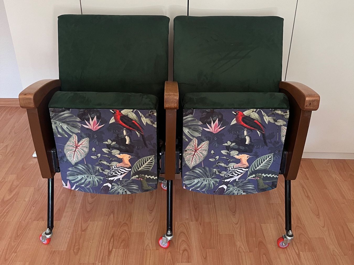 Sessel: Kinosessel Vintage - Italienische Handarbeit – Gebraucht aus Zollikerberg von thebrain33
