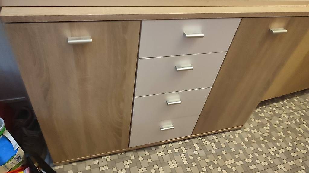 Cassettiere: Commode à tiroirs et compartiment à la vente – Usato da Lausanne venduto da apv_b5dc