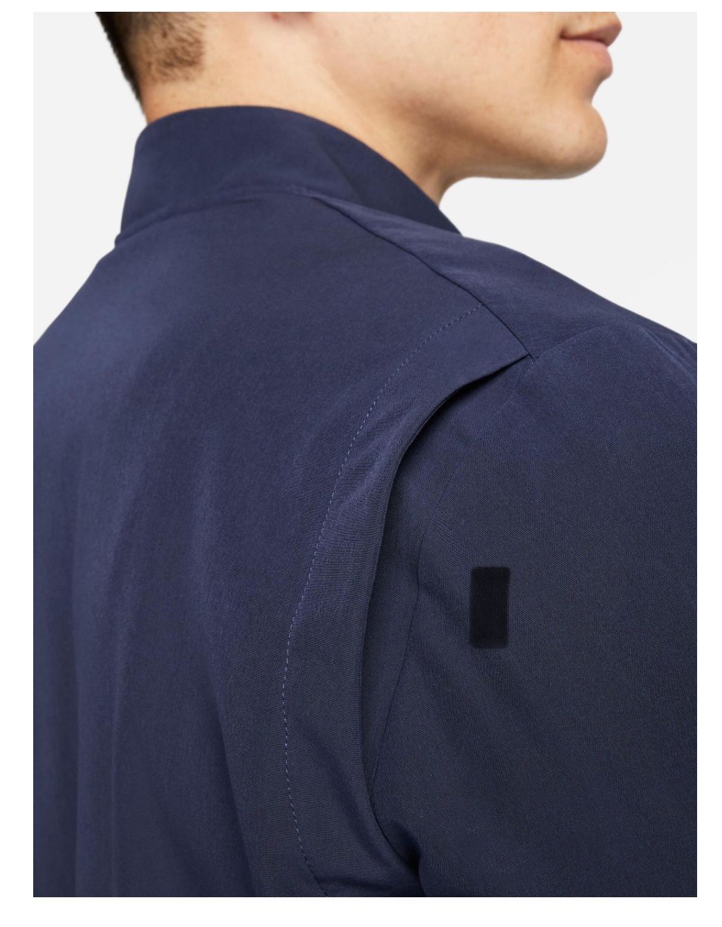 Nike Vestes: Nike Men's Basic Advantage Packable Jacket M – D'occasion à Savièse par Cedric007 2