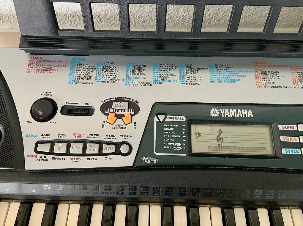 Yamaha Strumenti musicali: Yamaha Keyboard – Usato da Lenzburg venduto da nascar-babe 1