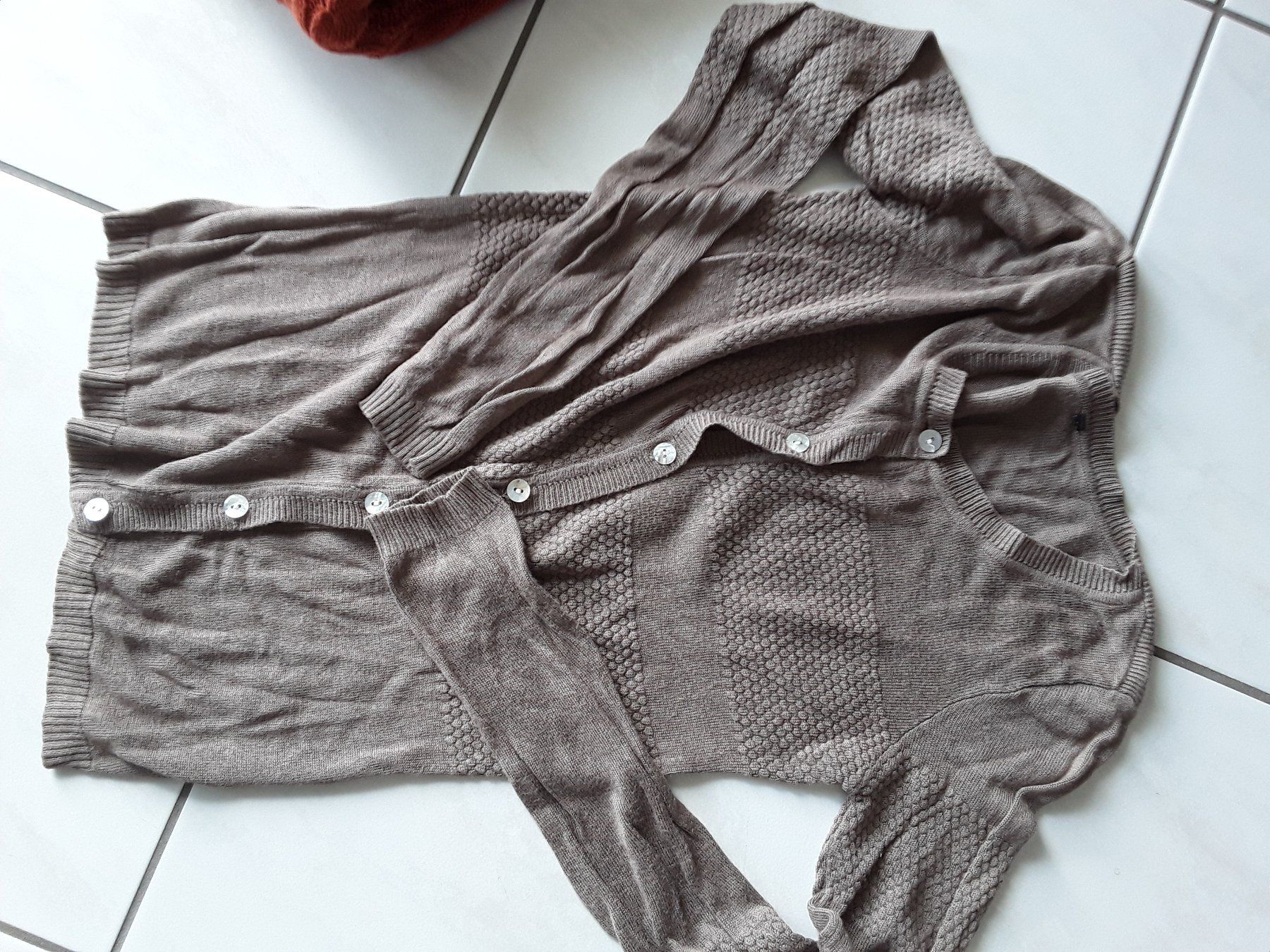 Lotti di vestiti: Kleiderpaket XS – Usato da Heimberg venduto da Samprof 4