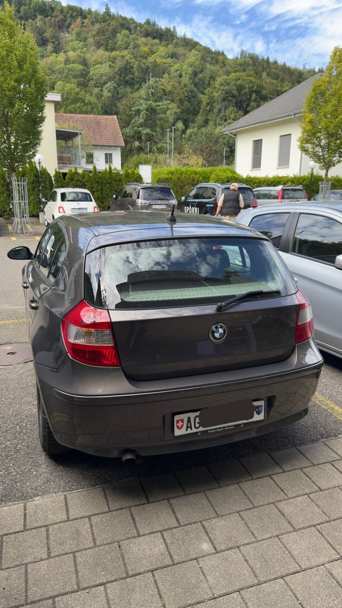 BMW Automobili: BMW 118i Mit Mfk – Usato da Brugg AG venduto da msm_r5mb 5