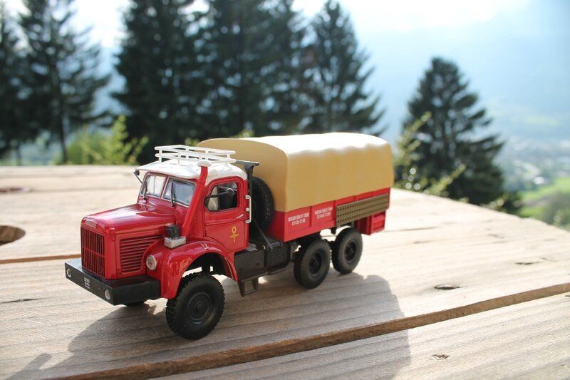 COLLECTION BERLIET - GBC 8 M 6X6 GAZELLE ISO FRIGO MISSION TENERE 1959 au 1/43