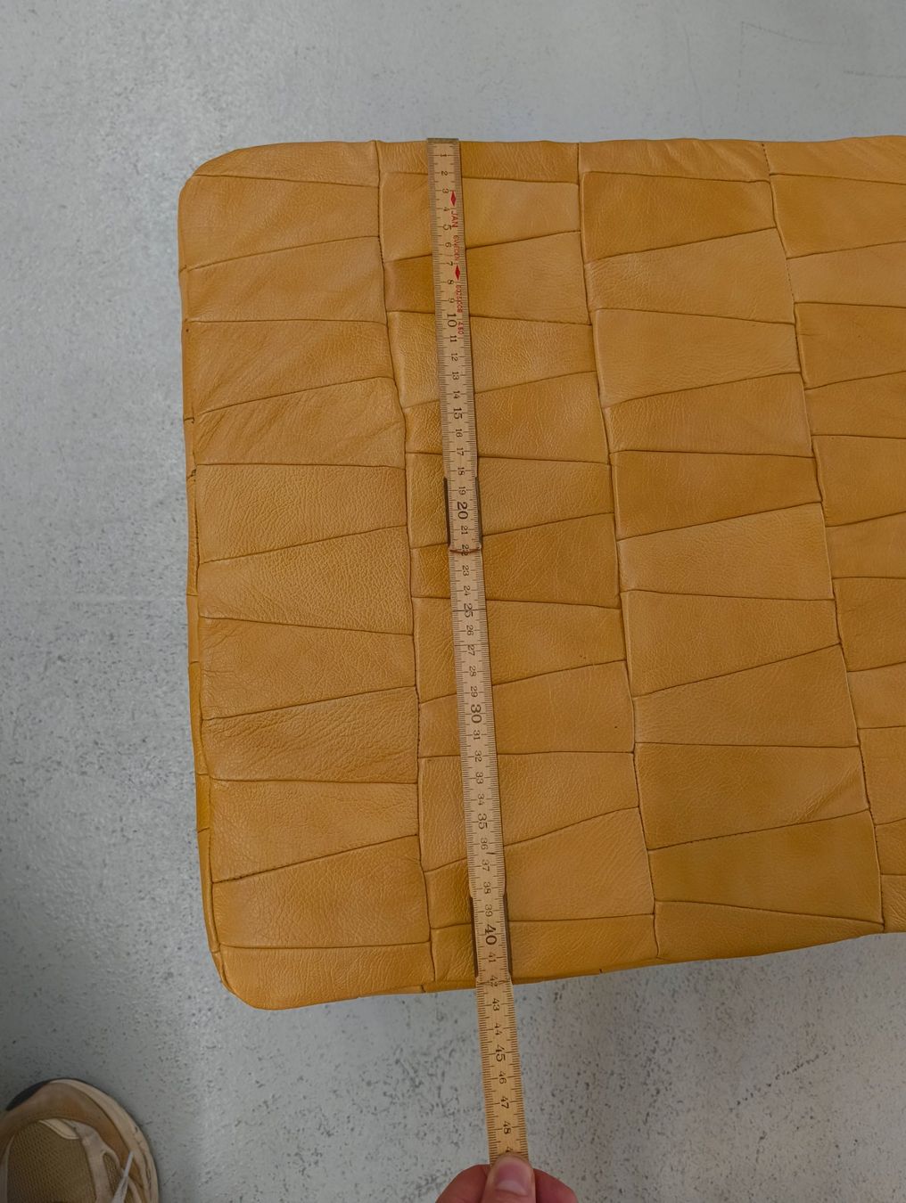 Sgabelli: Ottoman oder Hocker Leder Patchwork im De Sede Stil – Usato da Zürich venduto da AntonBortis 5