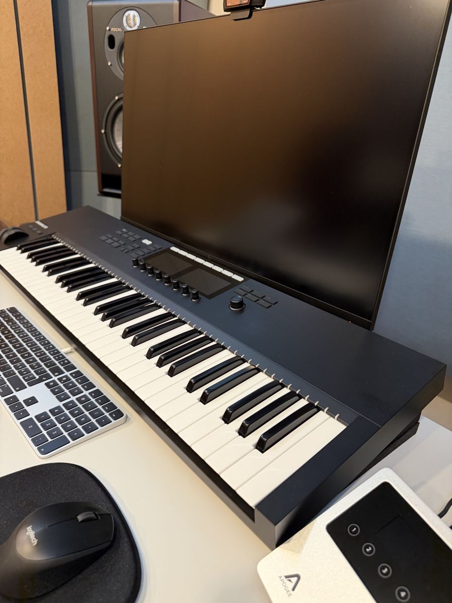 Native Instruments Strumenti musicali: Native Instruments Komplete Kontrol S61 MK2 Keyboard – Usato da Zürich venduto da elle_elle 1