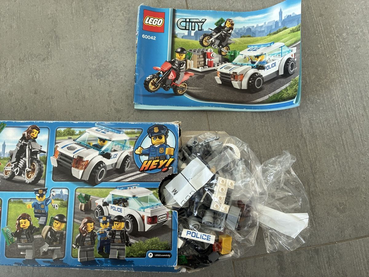 Lego Kit di costruzioni: Lego City 60042 – Usato da Luzern venduto da Flip_ 1
