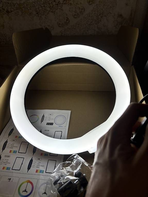 Lampes: Lampe Ring Light – Neuf (Voir description) à Conthey par arn_bv7m 2