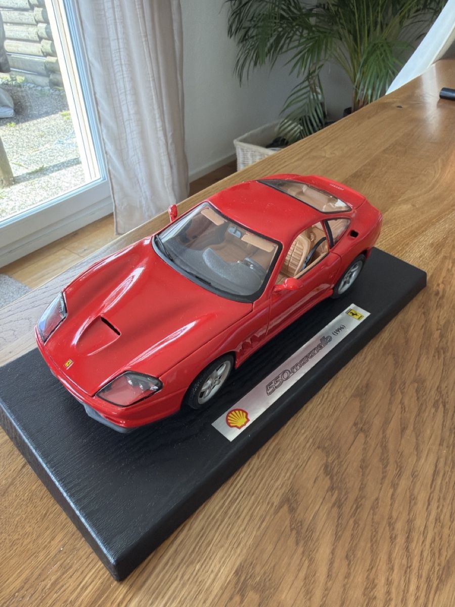 Ferrari Modellautos: Ferrari 550 Maranello (1996) Shell édition 1:18 - MAISTO – Neu (gemäss Beschreibung) aus La Chaux-de-Fonds von JeanLeHerisson