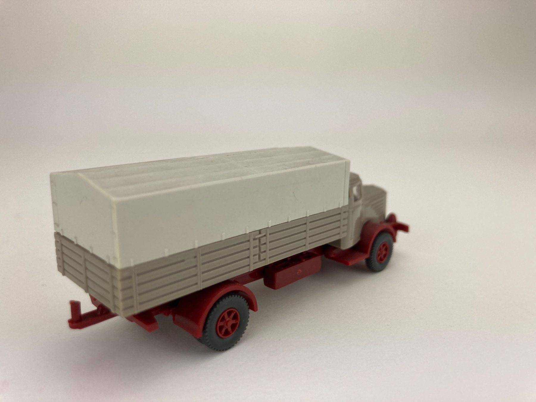 Wiking Modellini d'auto: Büssing 8000 Pritsche graubeige – Usato da Elm venduto da Wikmtz 2