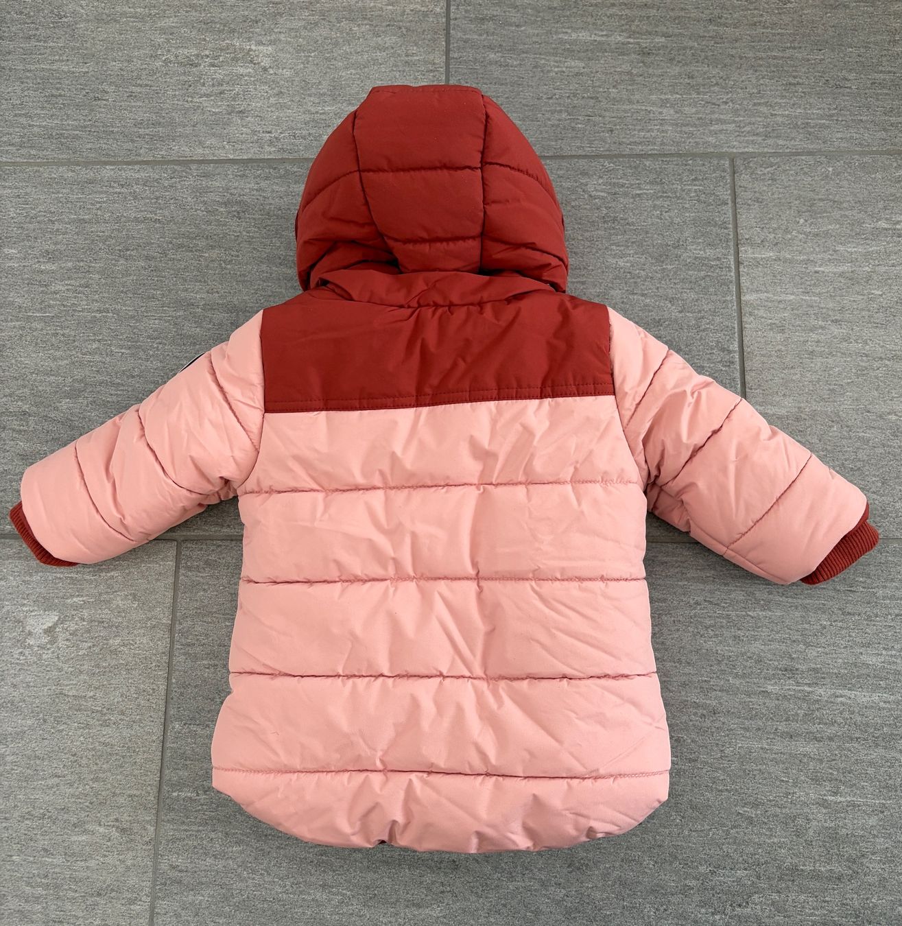 Jacken & Mäntel: Rosa Winterjacke mit Kapuze, Gr. 68 – Gebraucht aus Gipf-Oberfrick von Womek 1