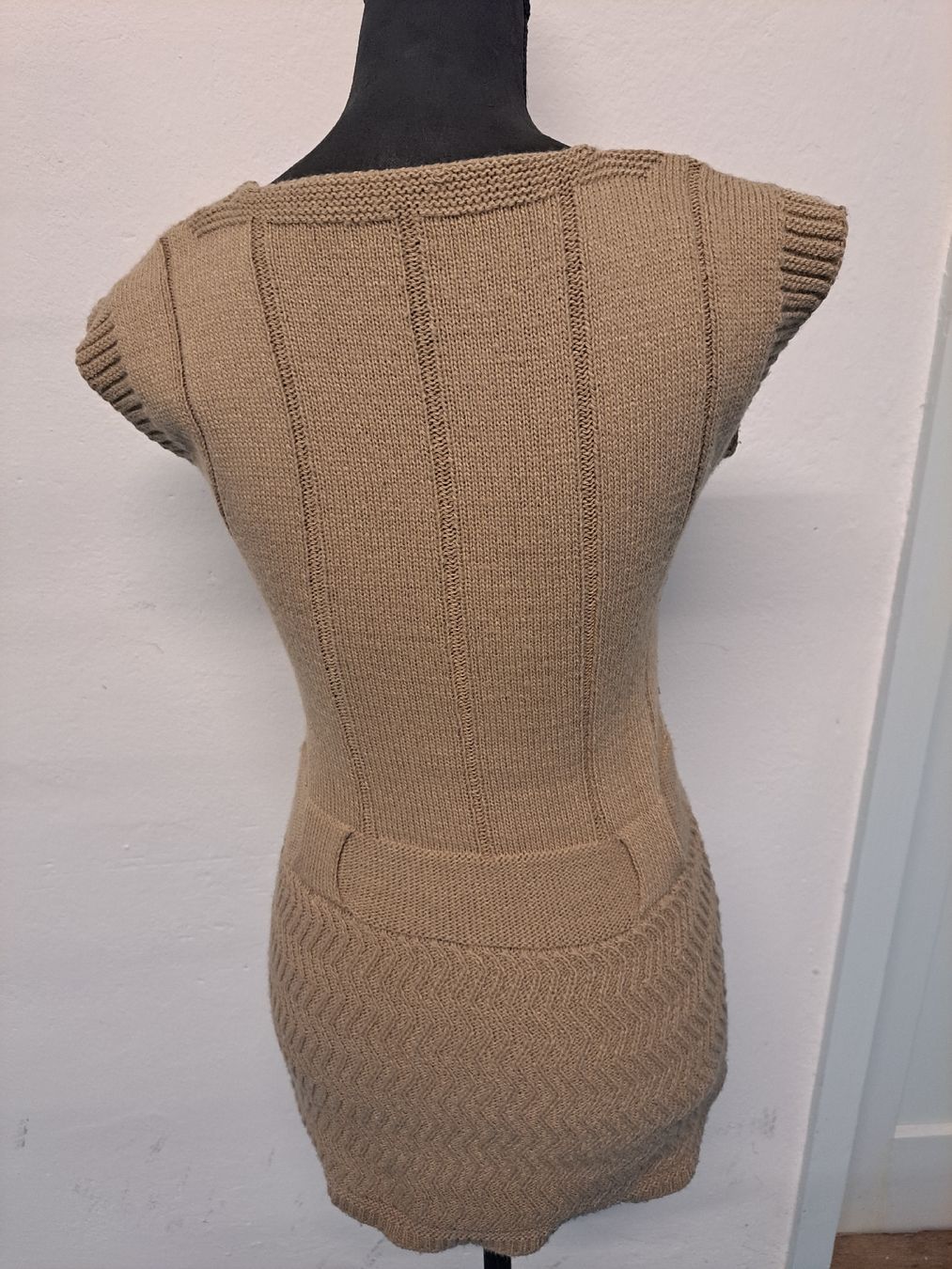 Vestiti: Strickkleid – Usato da Basel venduto da kru_m5x5 1