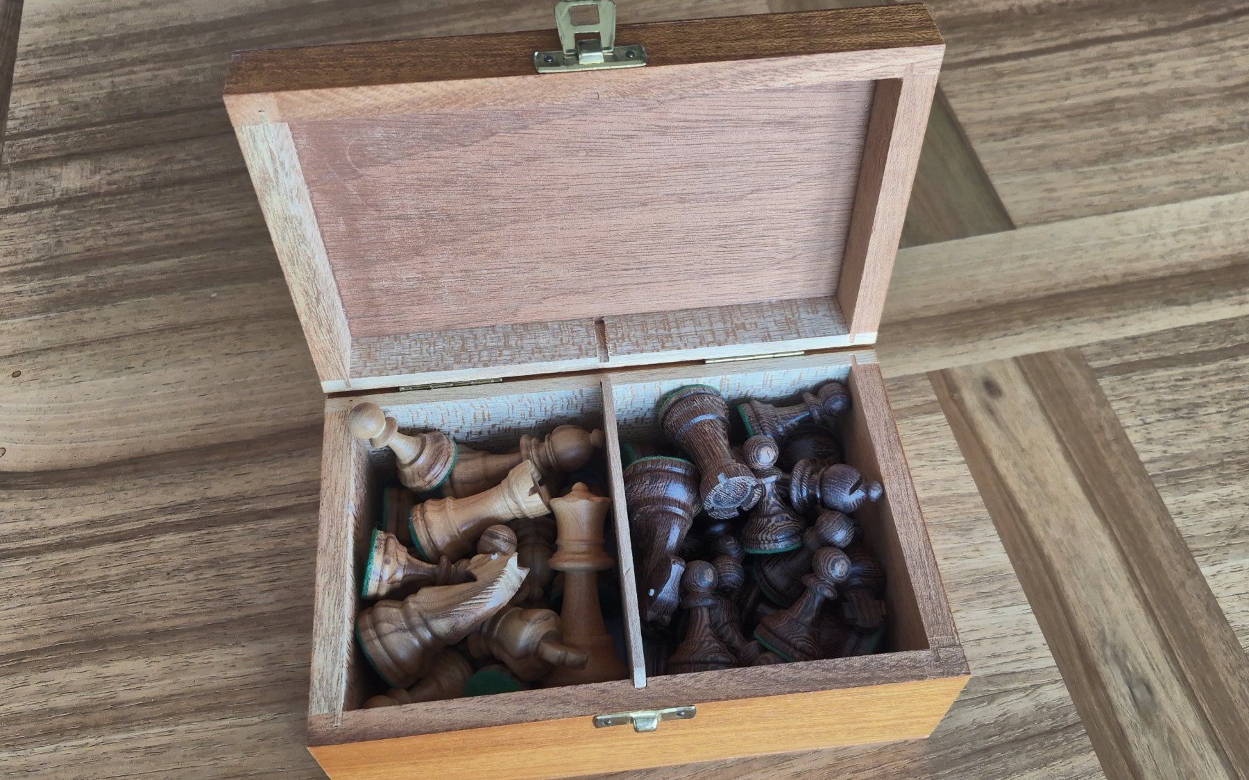 Giochi: Schachfiguren aus Holz – Usato da St. Gallen venduto da voTimp 7