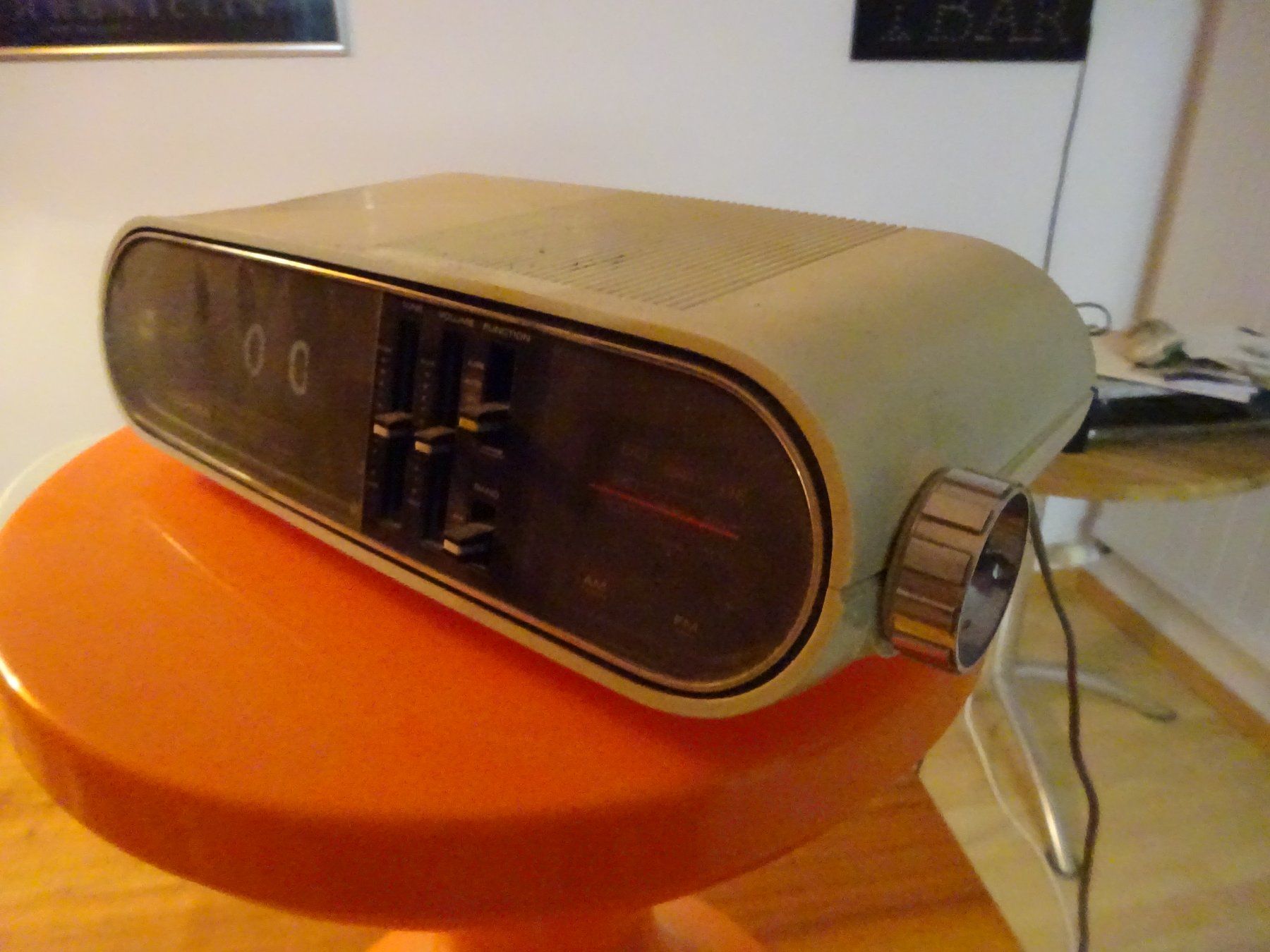 Toshiba Radio: RADIO ** 60er // 70er JAHRE – Usato da Luzern venduto da xrayspex99 2