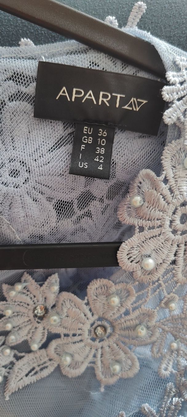 Robes: Robe de soirée bleu clair dentelle fleuri,  taille 36EU – Neuf (Voir description) à Lausanne par Prahiena 5
