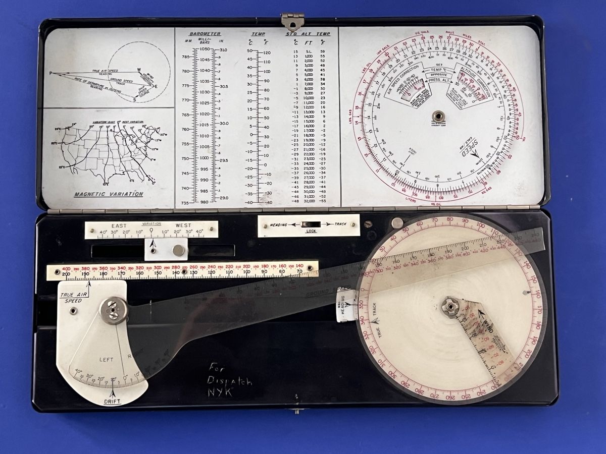 Navigatori: Flugzeug Navigations Aircraft Navigational Computer um 1940 – Usato da Adliswil venduto da buch_und_kunst