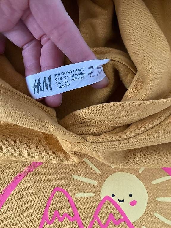 Maglioni & Felpe: Hübscher Mädchen-Kapuzenpullover – Usato da Hettlingen venduto da rselchi 2