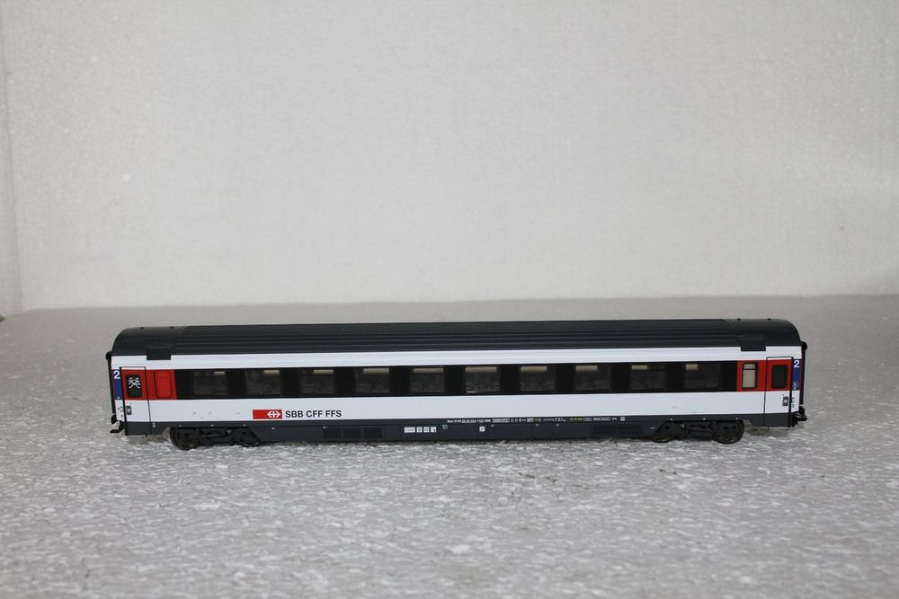Carrello Di Controllo Märklin Intercity Design 40503 - Scala HO 1:87, 2a Classe Con Cabina, Luci Funzionanti - Per Trenini Elettrici, Epoca VI