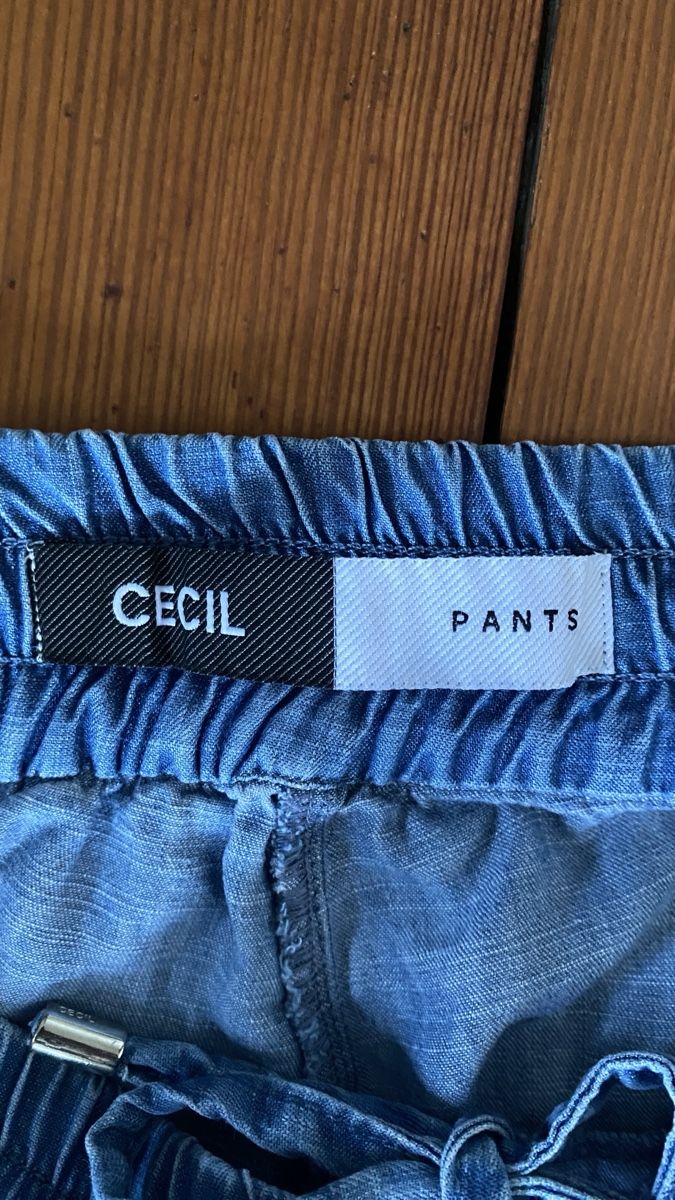 Cecil Jeans: Damen Jeans CECIL Grösse M neuwertig – Nuovo (secondo la descrizione) da Bern venduto da Usutu 1