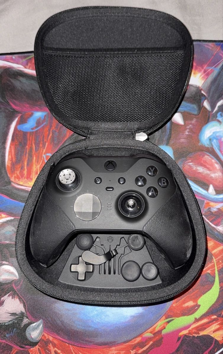 Microsoft Manettes: Ab 1 CHF : Xbox Elite Wireless Controller Serie 2   – Défectueux à Schötz par Gero_V