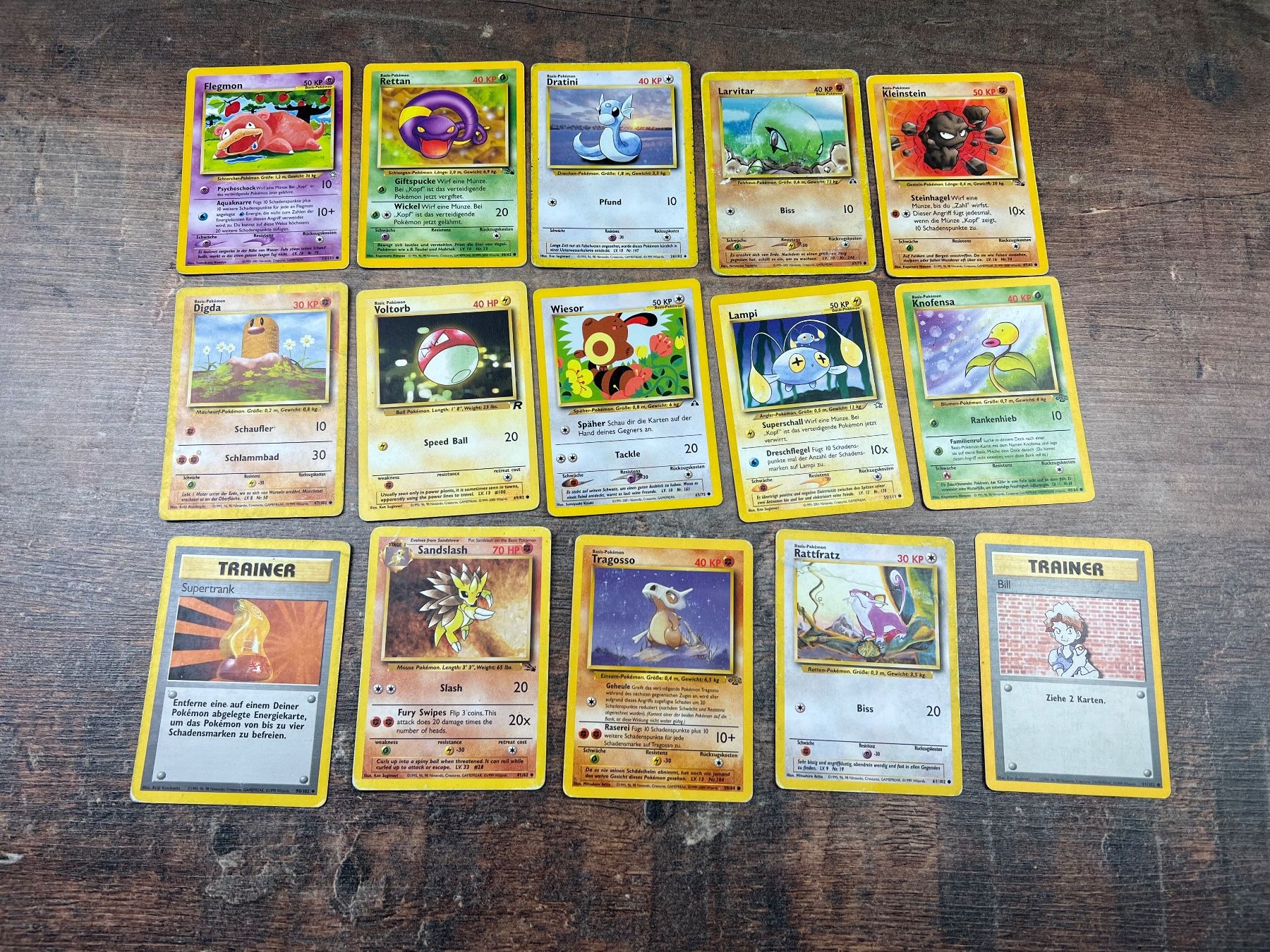 Pokémon Sammelbilder & Trading cards: 30 Alte Pokemon WOTC Karten Fossil Base Set Bundle sammlung – Gebraucht aus Hallau von R.R.91