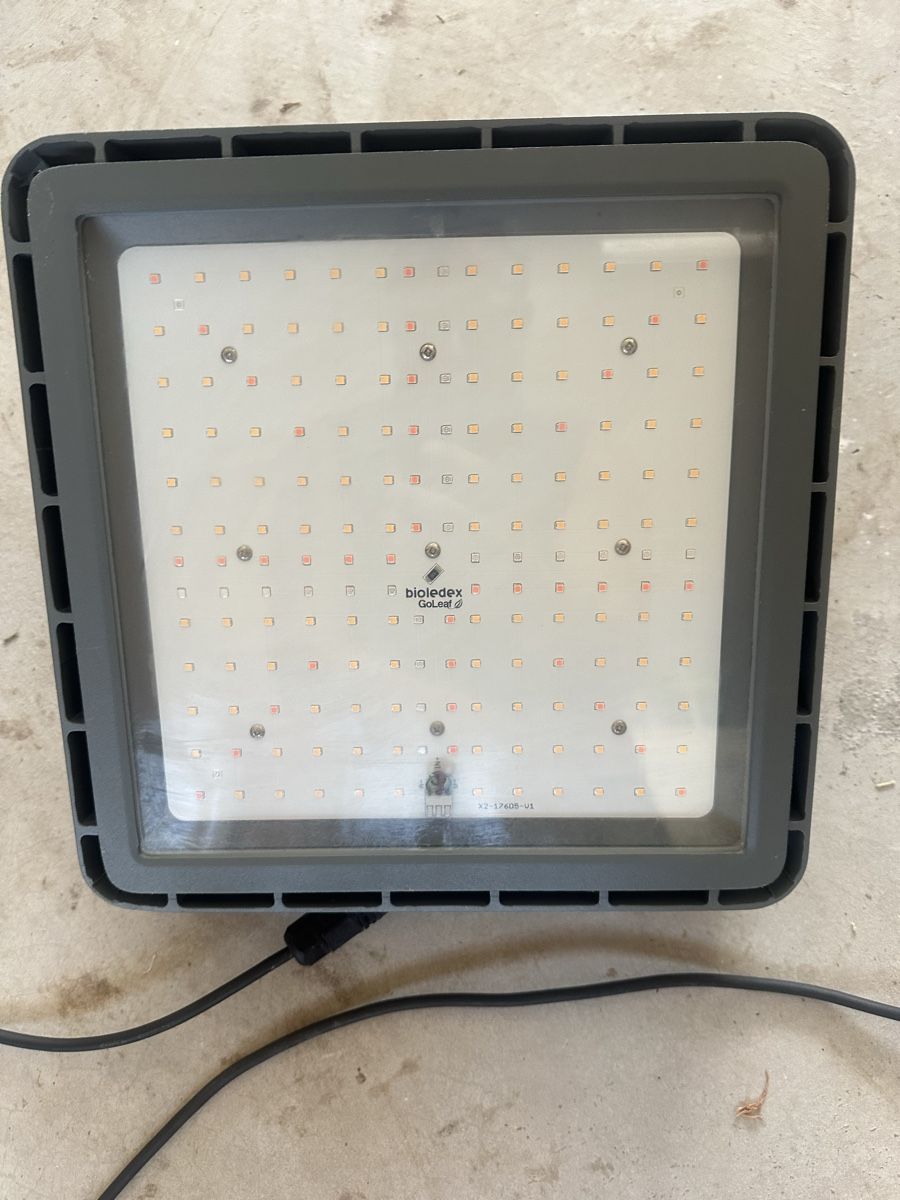 Lampes: Grow Led Lampe 150W – D'occasion à Hohenrain par Schnaegli