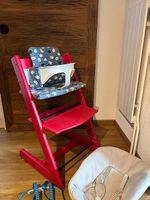 STOKKE Tripp-Trapp mit Newborn set. Babyschale, Gurt, Lehne