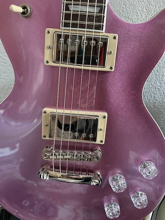 Strumenti musicali: Guitar epiphone lespaul Muse purple – Usato da Ollon VD venduto da MusiqueAddict 2
