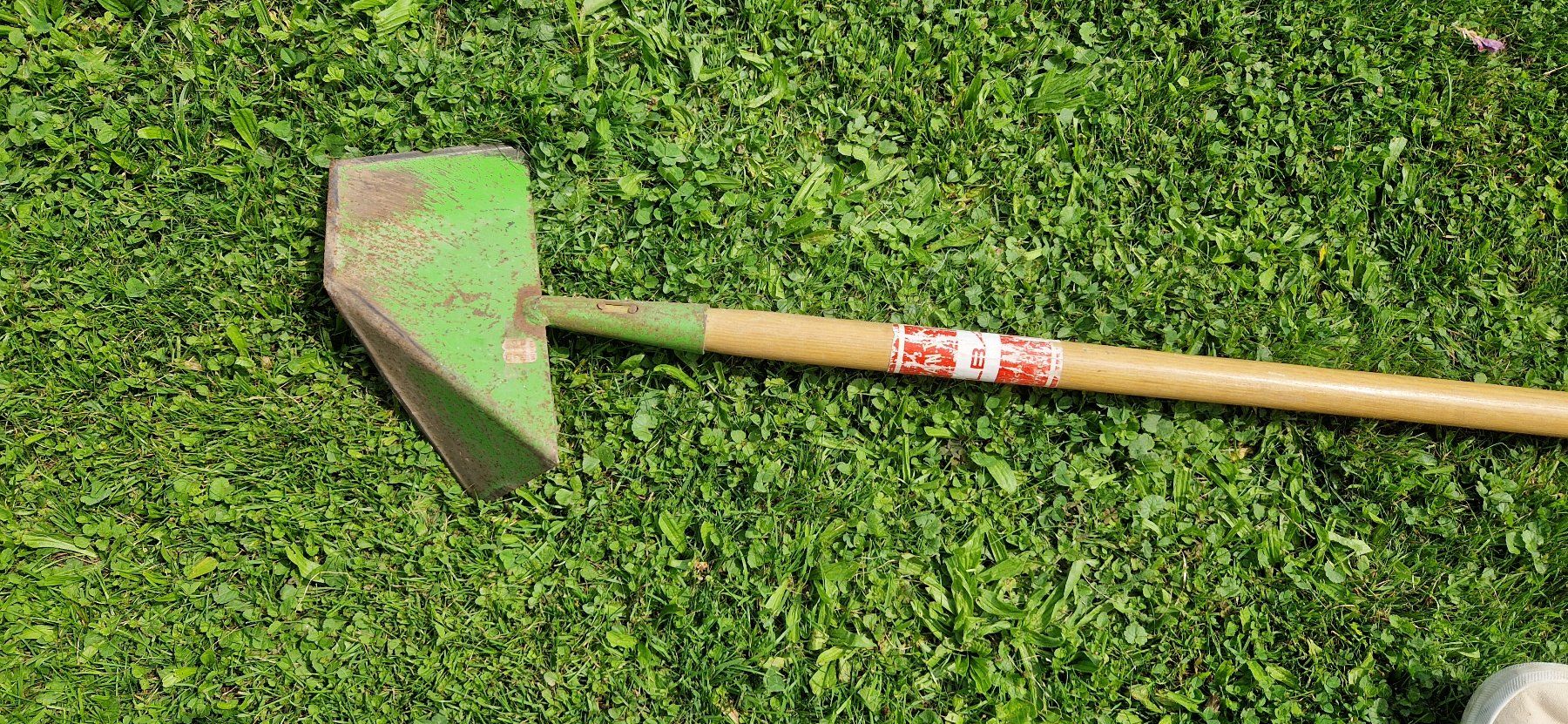 Tutti gli attrezzi: Rasen Kanten Gerät – Usato da Niederbipp venduto da Trude04 3