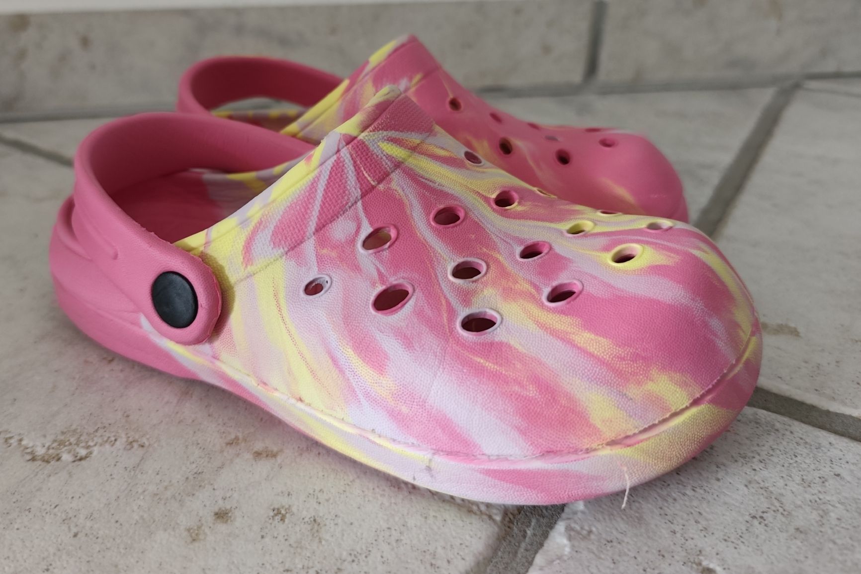 Schuhe für Mädchen:  Mädchen Clogs Grösse 30 – Gebraucht aus Chur von Rodanisa 1