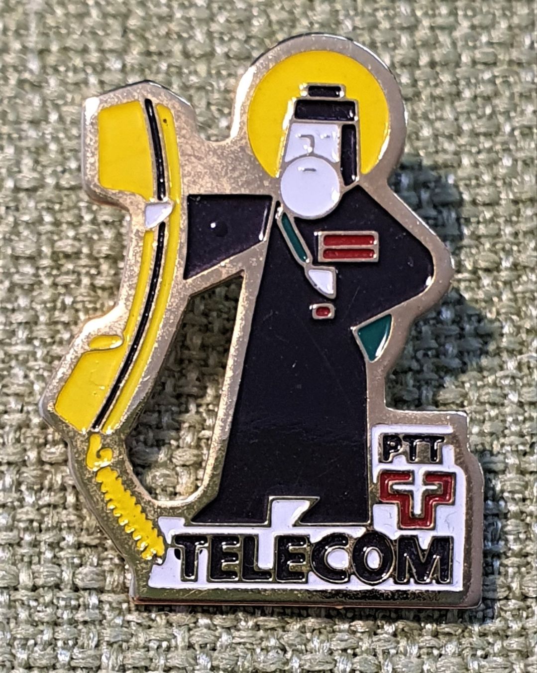 Placchette & Badge: O540 - Pin Die Post PTT Telecom Glarus? – Usato da Reinach BL venduto da Boston-Verkauf