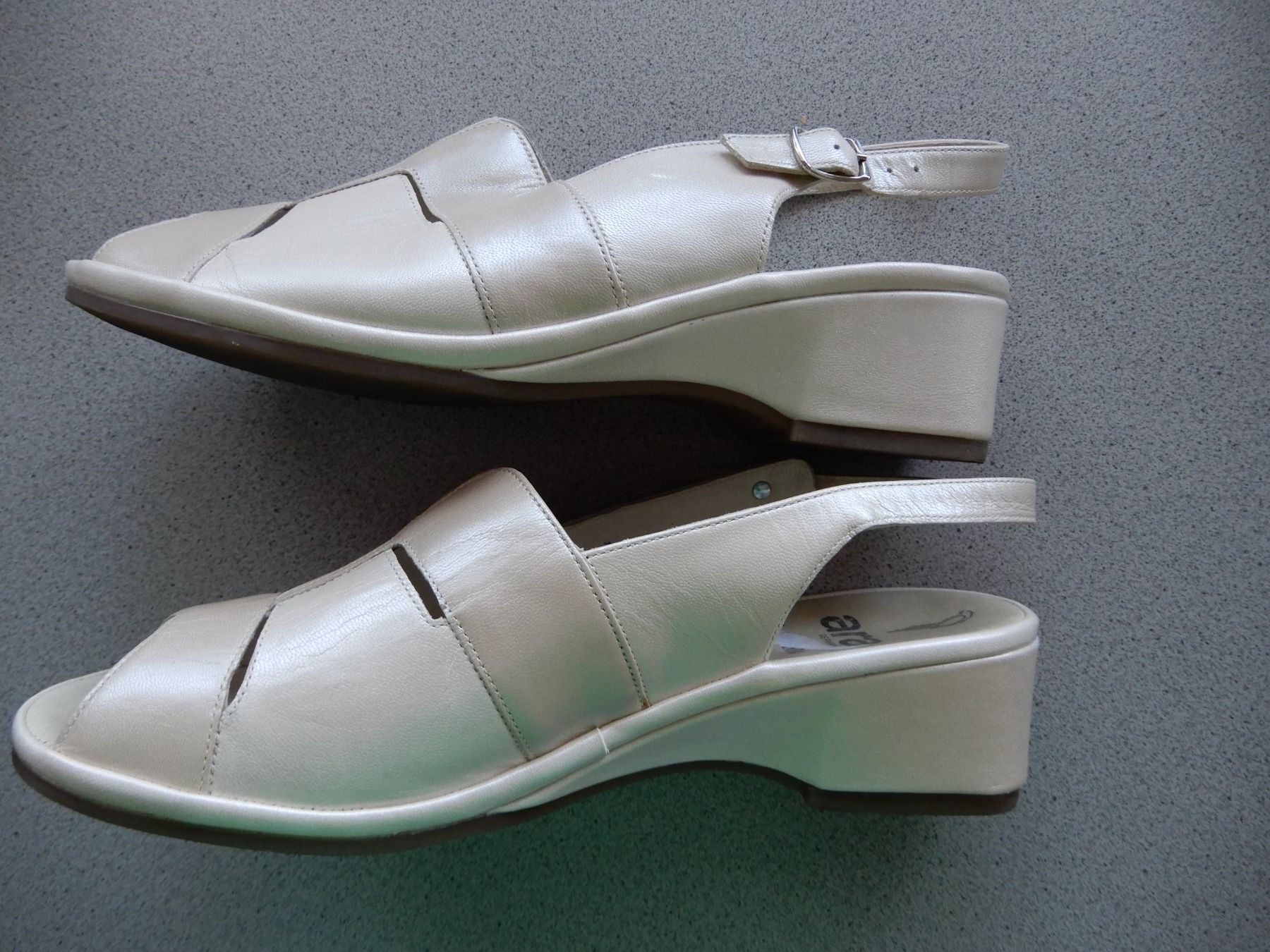 Ara Damenschuhe: ARA Damen-Pumps, beige 6 1/2, Luftpolster – Neu (gemäss Beschreibung) aus Burgdorf von Liss 3