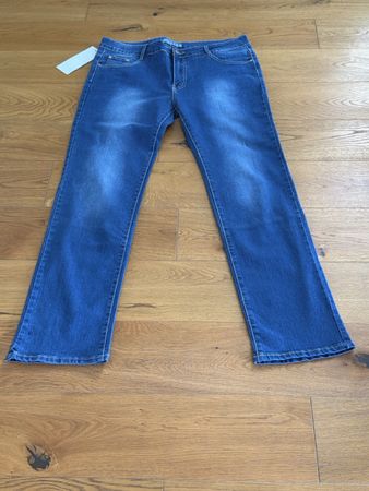 Jeans, Stonewashed, neu und ungetragen.