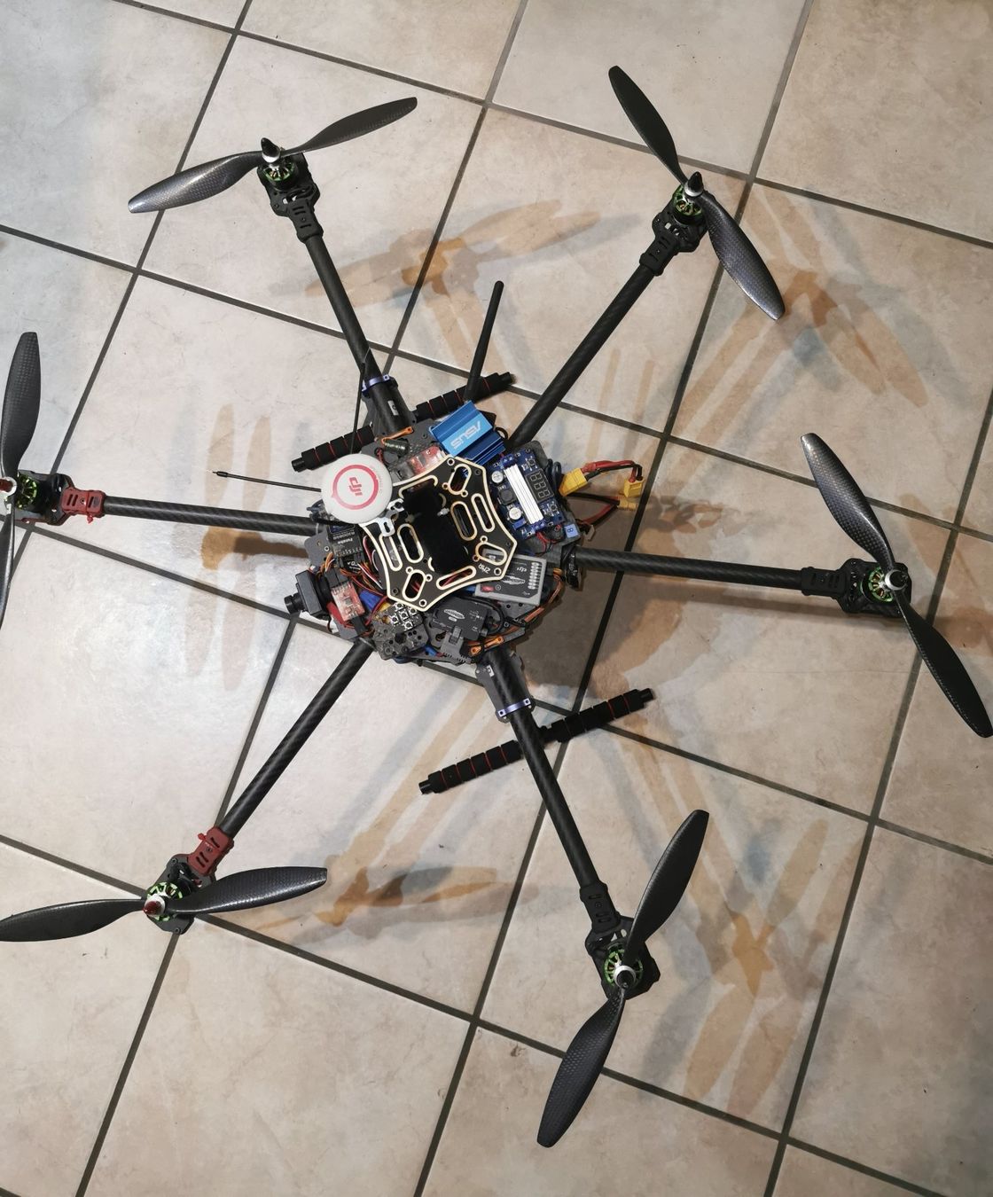 RC Kits de montage: DJI Wookong  Multicopter – D'occasion à Erschwil par Cb2084