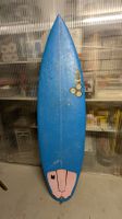 Blaues Surfboard (Wellenreiten)