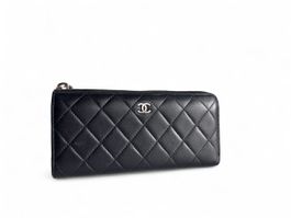 CHANEL  Lambskin Quilted Large Gusset Portemonnaie