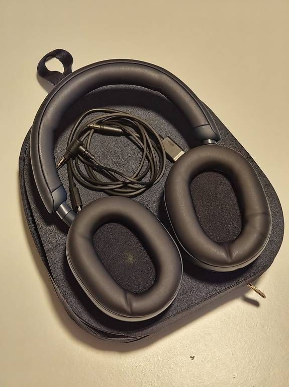 Cuffie: Sony WH-1000XM5 – Usato da Winterthur venduto da dem_77jy 1