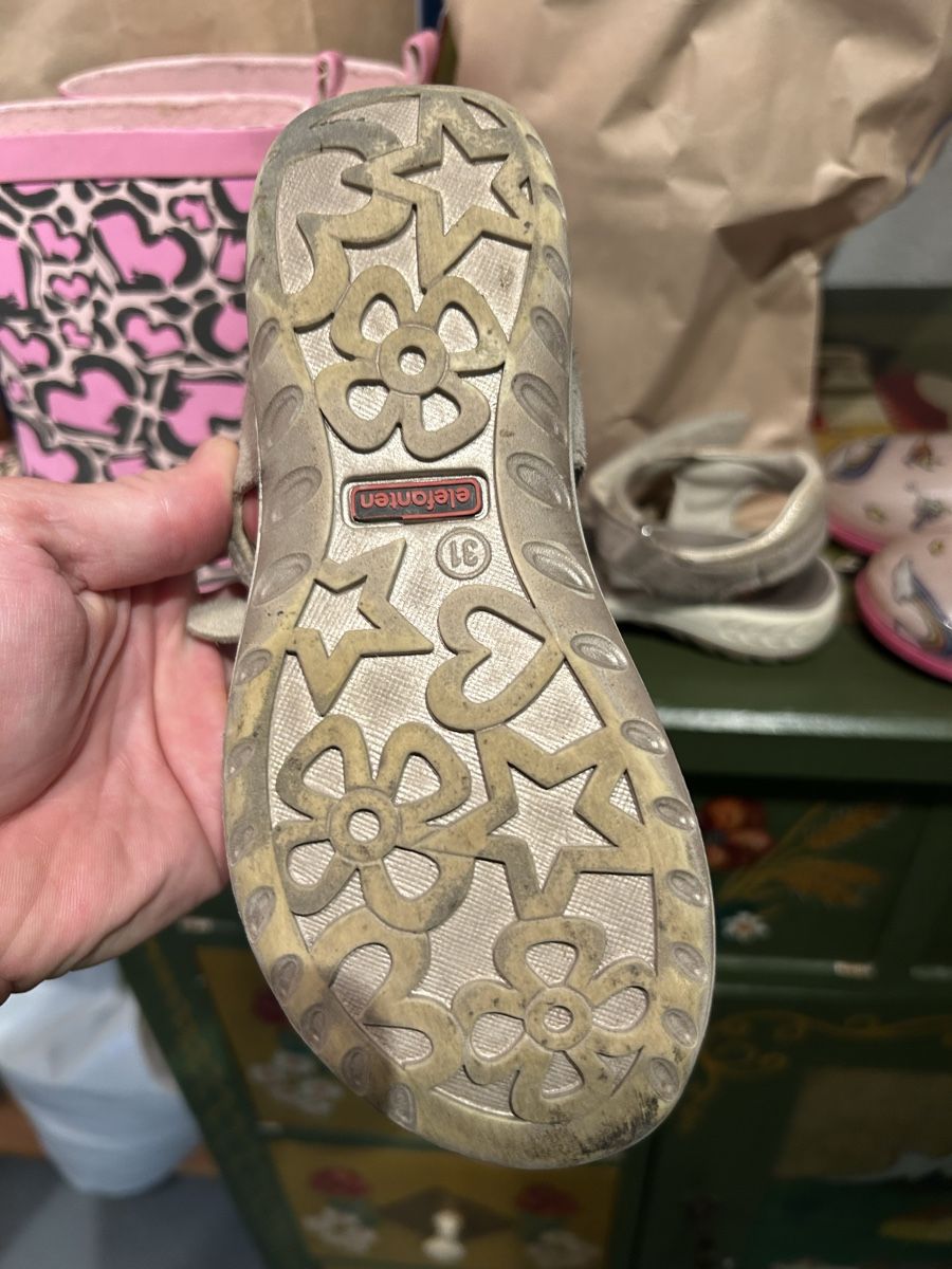Scarpe per ragazzi: Sandale Elefanten Grösse 31 gebraucht – Usato da Dürnten venduto da Raphina01 1