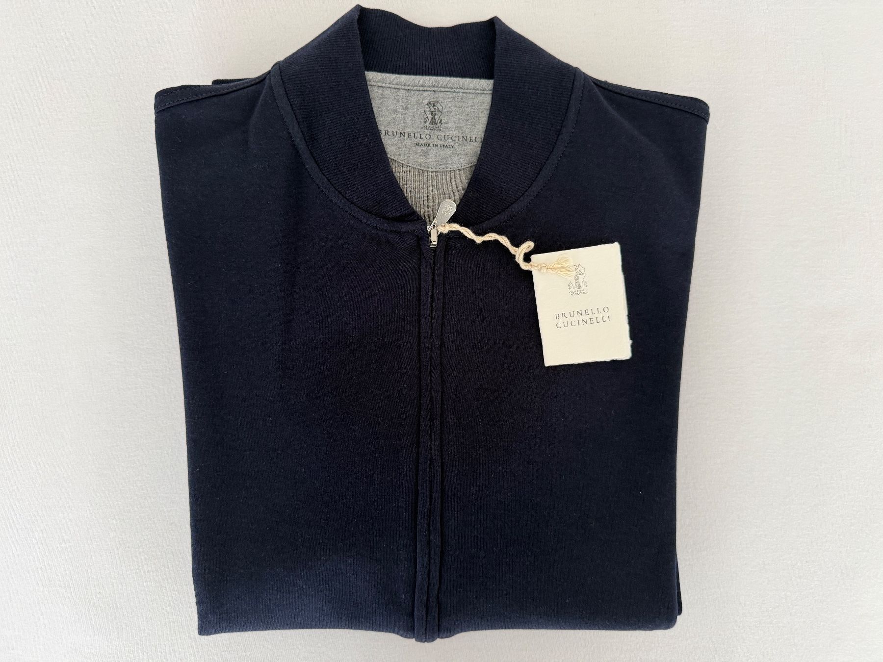 Brunello Cucinelli Vestes: Brunello Cucinelli Bomberjacke in Cobalt Blue – Neuf avec emballage d'origine à Pfäffikon SZ par Redwulf34 9