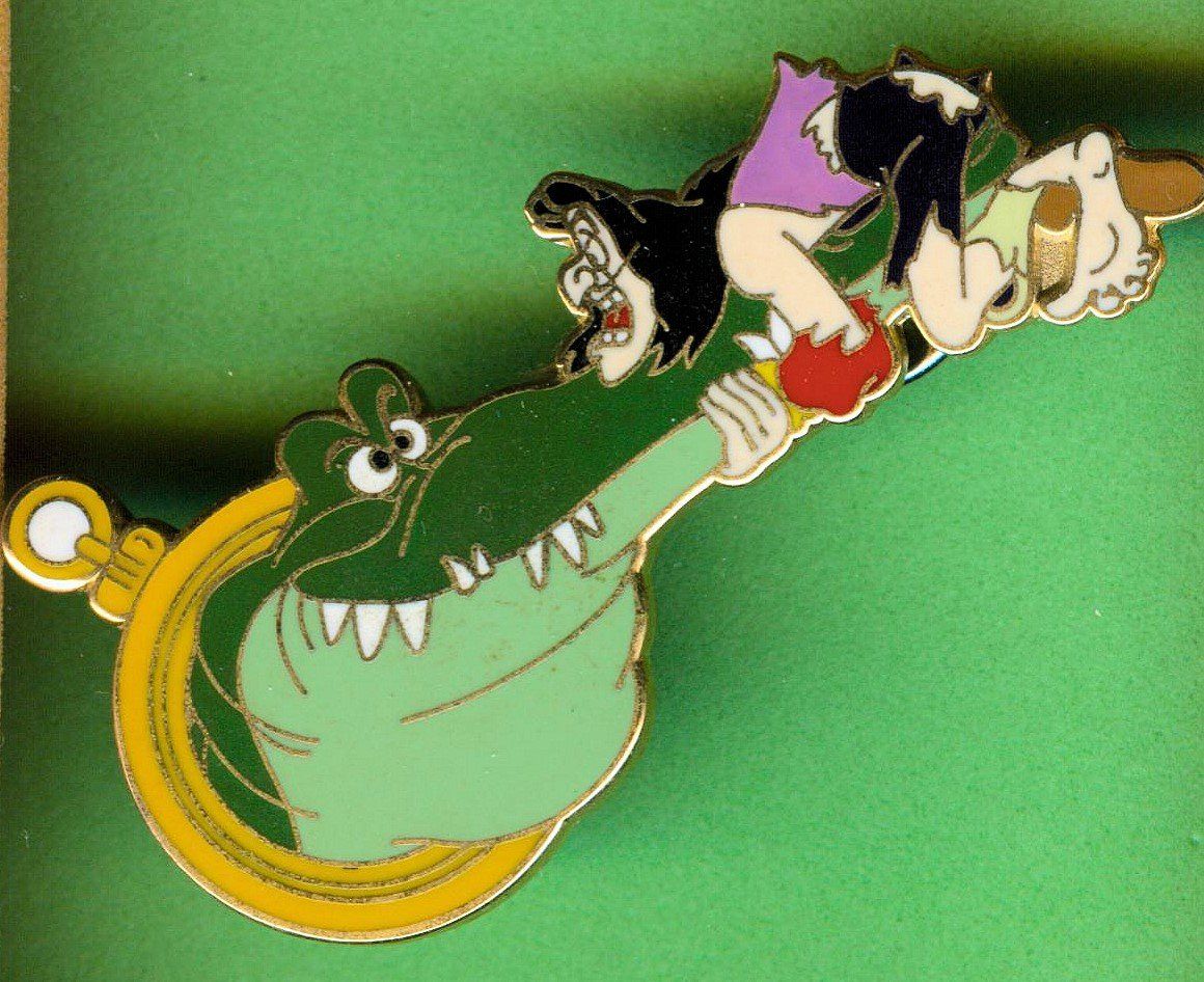 Placchette & Badge: Disney   HOOK mit Krokodil – Usato da Winterthur venduto da Sammleroase