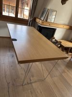 Bureau design en bois clair, parfait pour le télétravail!