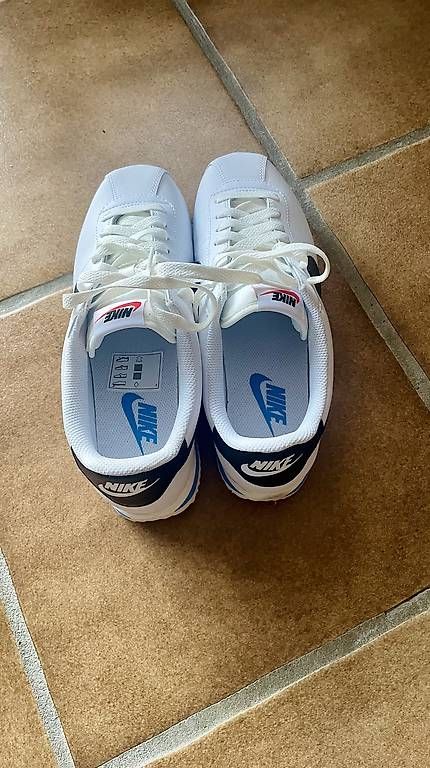 Herrenschuhe: Nike Cortez Sneaker – Gebraucht aus Gerlafingen von Flavia9 2