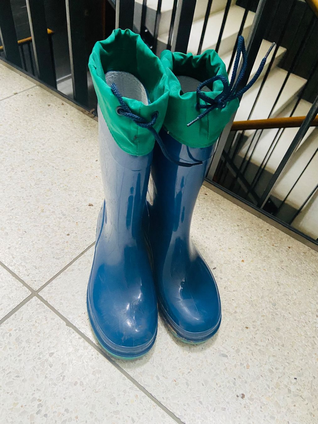 4Riders Scarpe per ragazzi: Romika Gummistiefel Gr.35 – Usato da Zürich venduto da pluto124