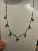 Collier argenté avec pendentifs cœurs et pattes neuf 35 +4 