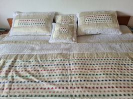 Bettüberwurf mit 4 Kissenbezügen, Patchwork, Seide