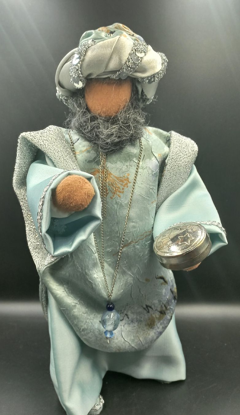 Statuette: Schwarzenberger Krippenfigur, wundervoller König – Nuovo (secondo la descrizione) da Lachen SZ venduto da jimmygoal13 7
