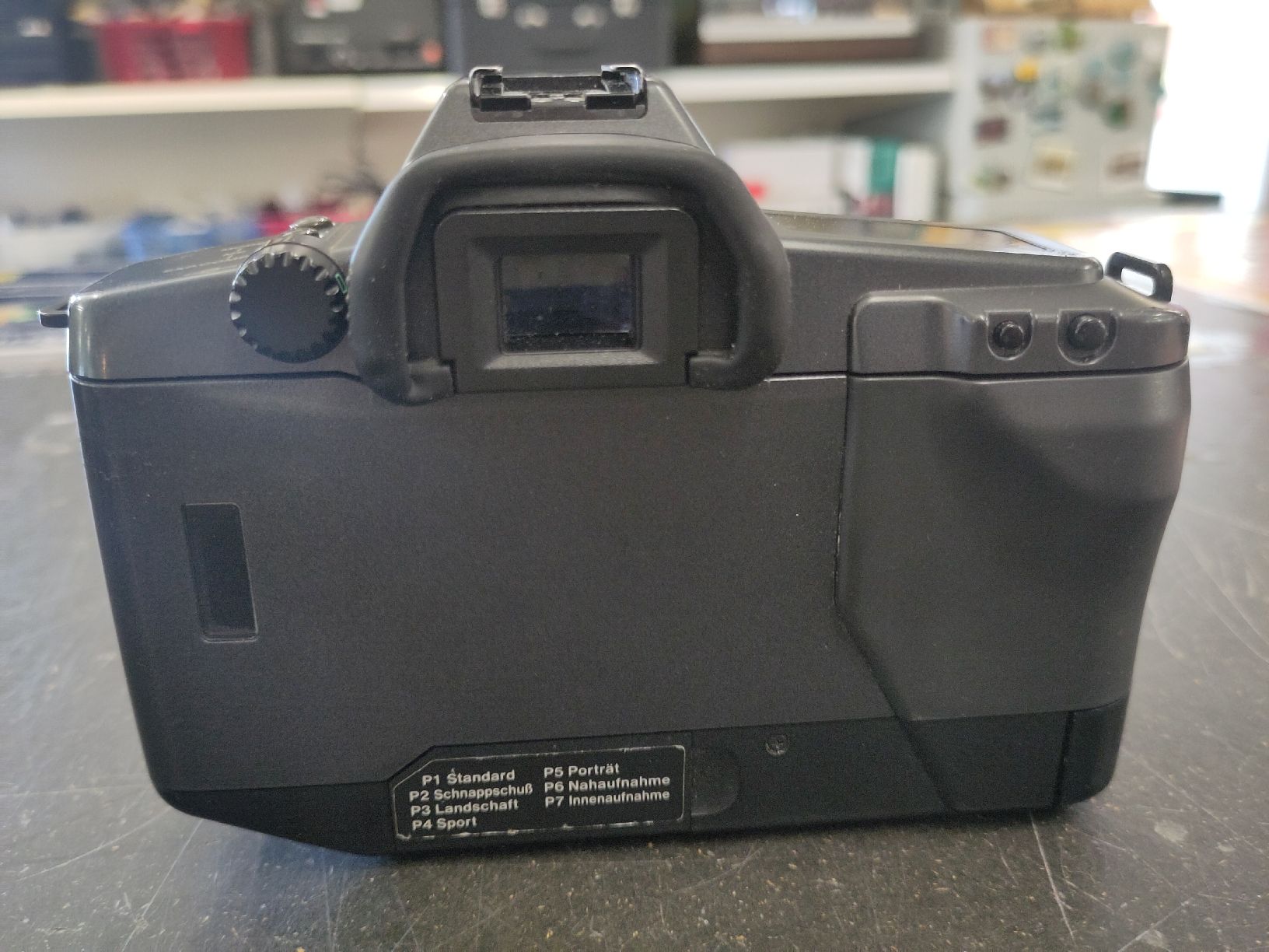Canon Fotocamera: Canon EOS 600 analoge Kamera – Usato da Pratteln venduto da Cartonsducoeur_bl 2