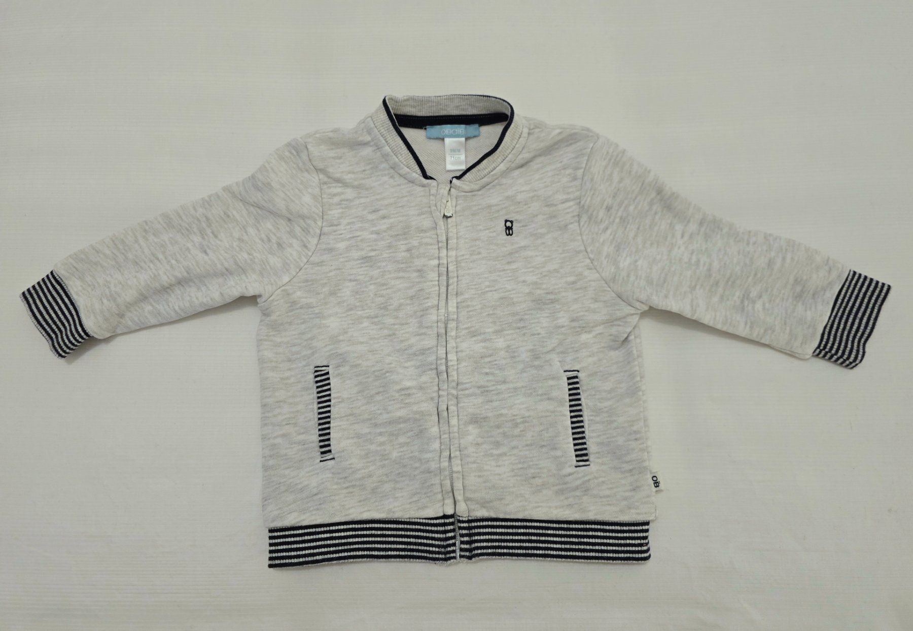 Altro abbigliamento: Gilet gris Obaibi, taille 9 mois – Usato da Genève venduto da cec_d6pg